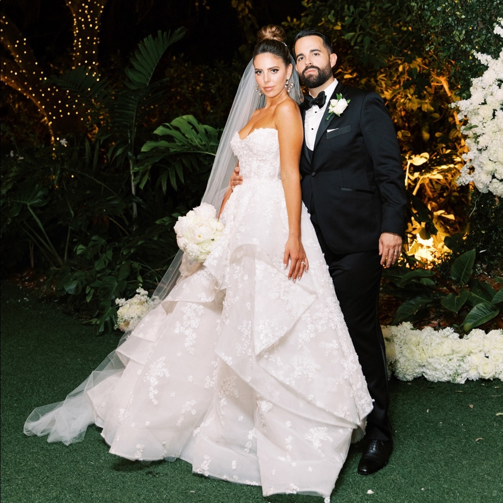 Wedding dress Monique Lhuillier